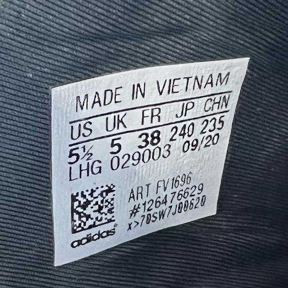 Adidas NMD R1 All Over Print Sneakers in Grey Signal Green - Picture 7 of 7